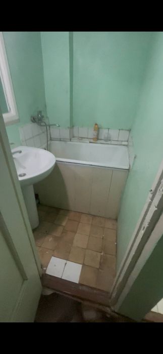 Bodomzor kvartira Srochna sherikchilikga 650 mingdan 3 ta bola