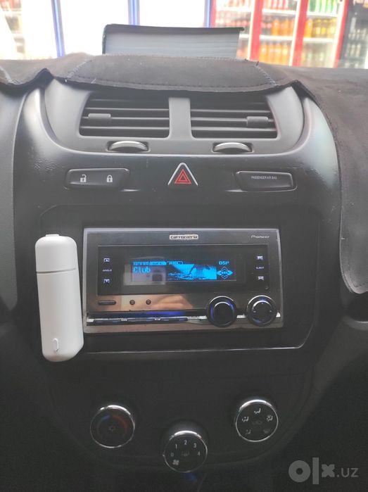 Carozzero FH-P070MD Bluetooth bor!