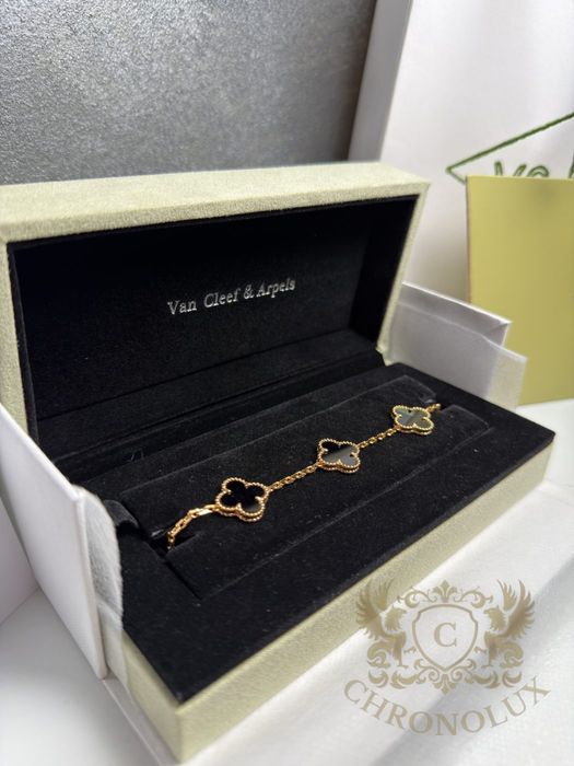 Гривни Cartier, Van Cleef