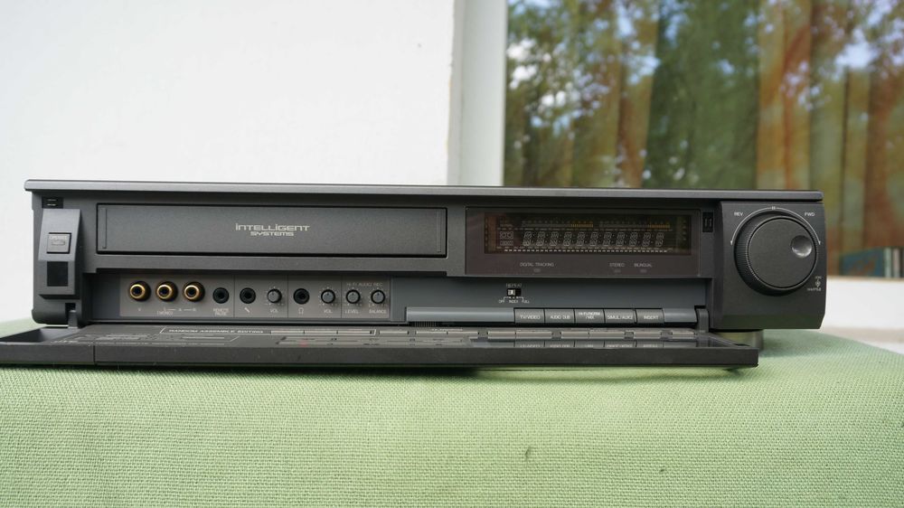 Video recorder VHS marca JVC model HR-D990