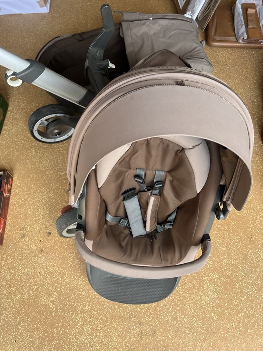 Vand carucior Stokke V4 maro