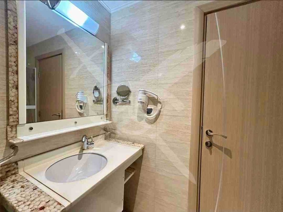 Продава се Двустаен апартамент в к.к. Слънчев бряг - 64 кв.м за 749 €/кв.м - Снимка #9
