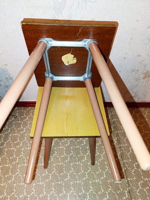 Табуретки деревянные