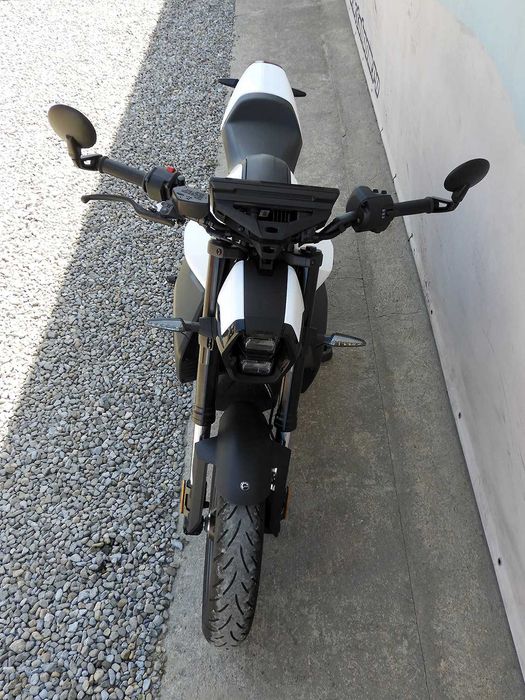 Motocicleta electrica Can-Am Pulse 35kW 2025