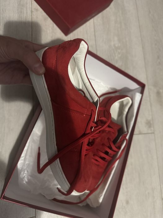 Продам кросы Salvatore Ferragamo