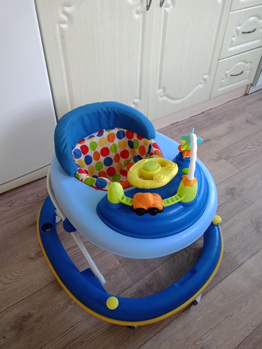 Продам ходунки детские