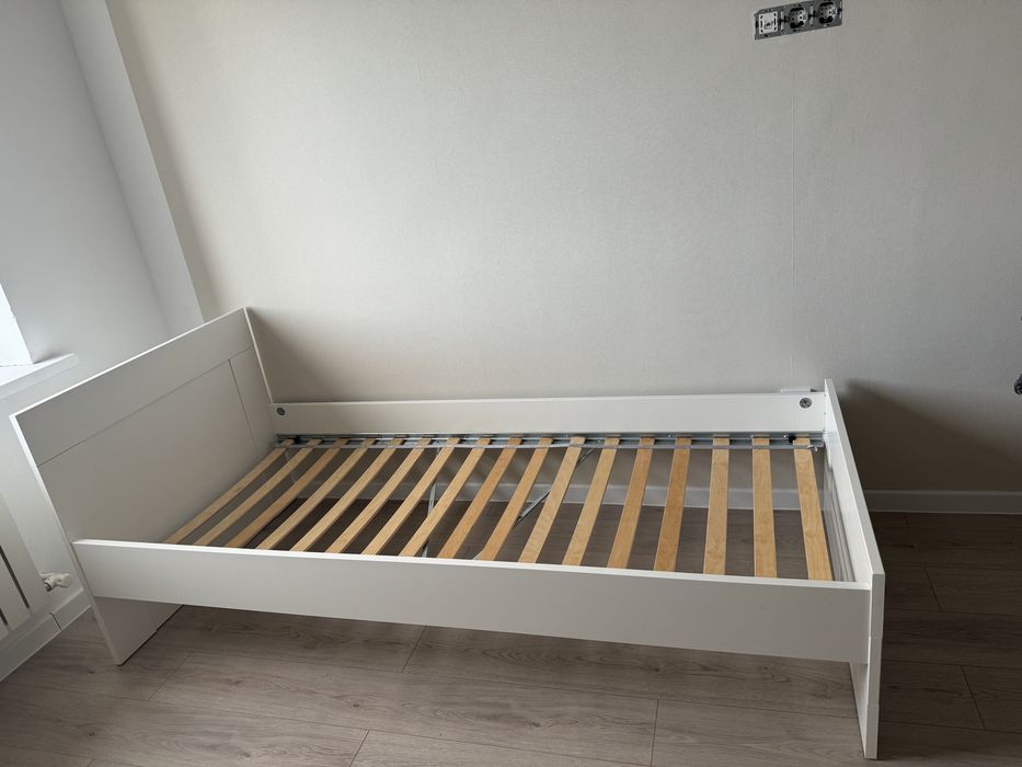 Продам кровать с матрасом
