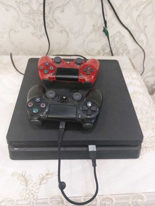 Ps 4 sotiladi sro‘chniy xolati a'lo bitta qo‘l