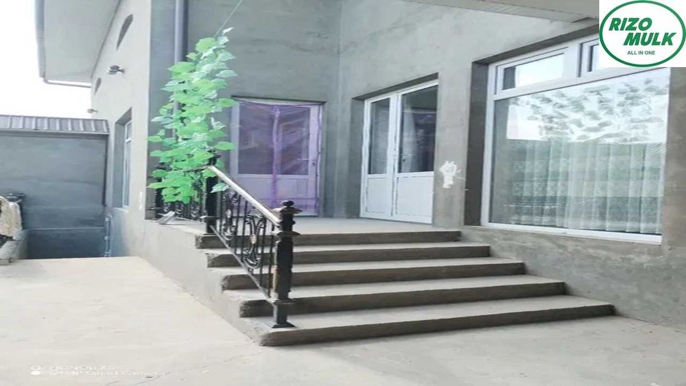 Назарбекда файзли ховли сотилади. NR494/55