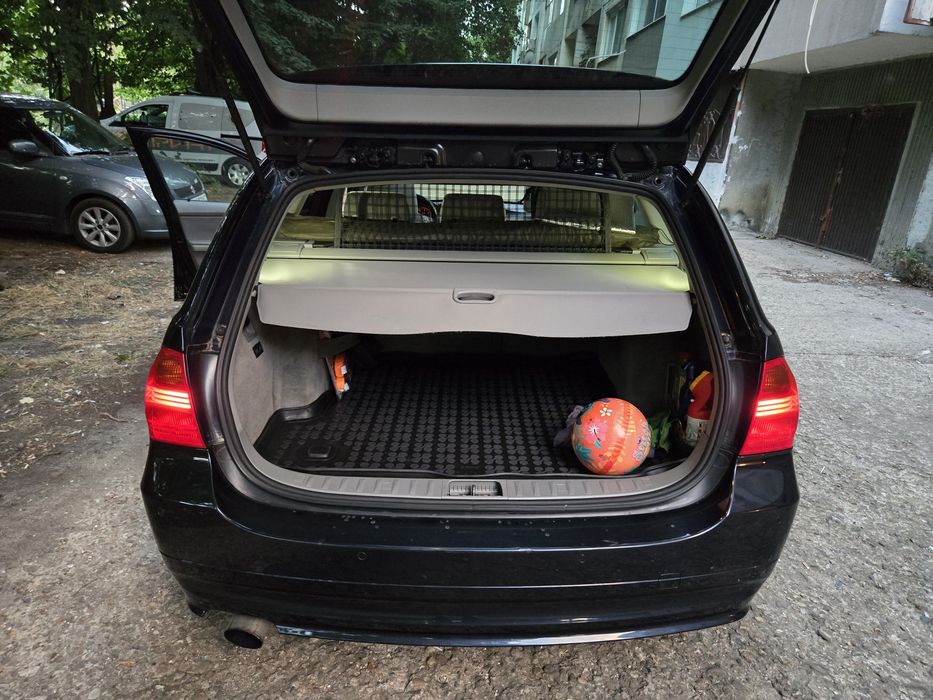 Автомобил BMW  320 Е91