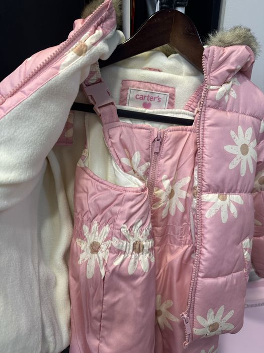Комбинезон и куртка Carters на 4 года
