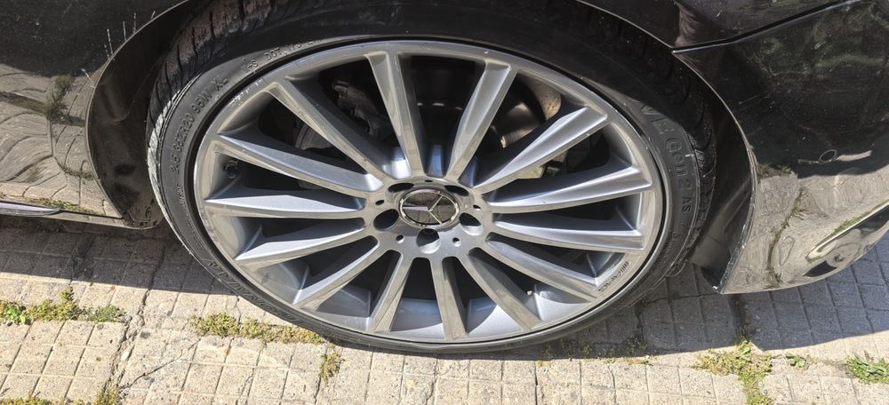 Продавам 20 джанти със гуми мерцедес amg