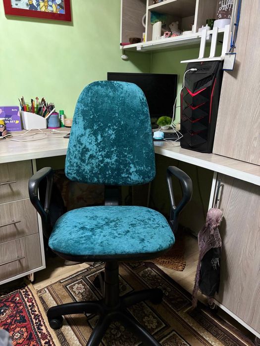 Продам компьютерное кресло