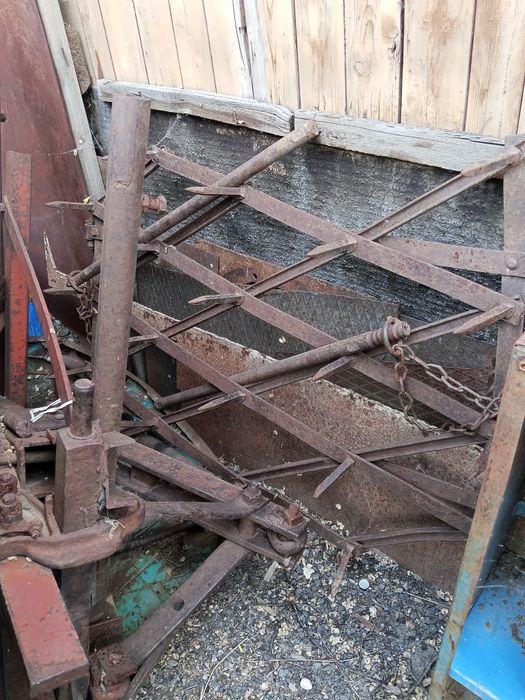 Продам плуг с бараной.