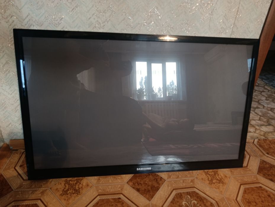 Продам телевизор