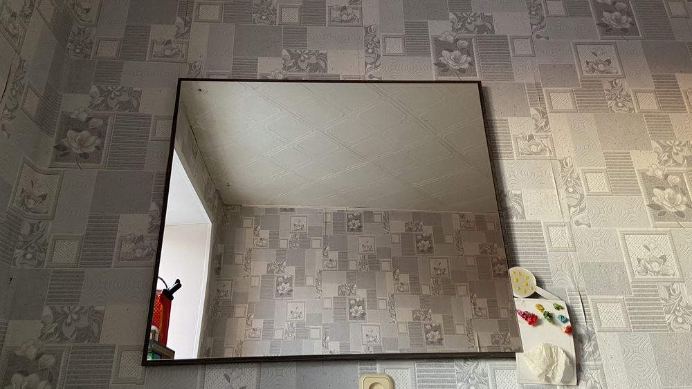 Продам зеркала,не разбитые