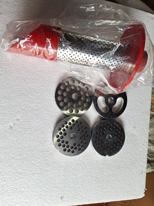 Месомелачка електрическа ТКМ 12-850W,мотор-мед -ТКМ-8,ТКМ-22