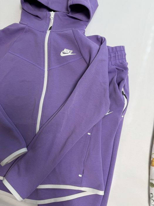 Nike tech fleece