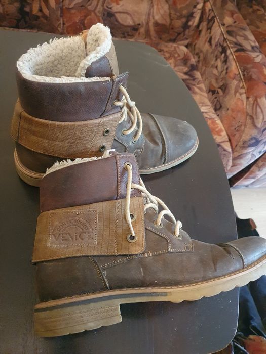 Мъжки боти маркови