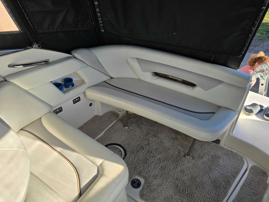 Salupa Glastron GS259