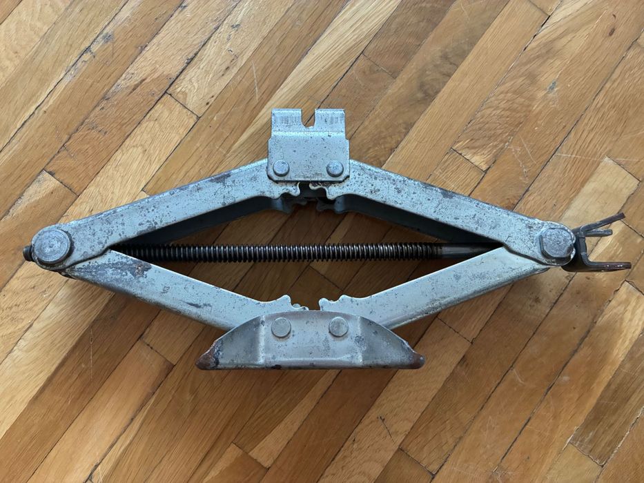 Крик за Nissan Micra автомобилен крик авариен комплект за Нисан Микра