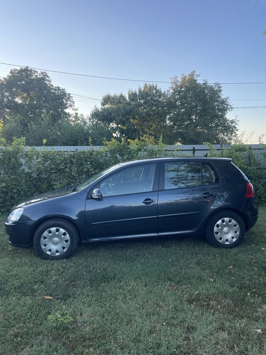 Se vinde golf 5,  in stare perfecta de functionare