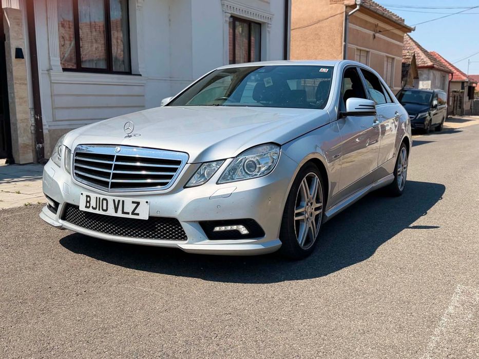 MERCEDES-BENZ E-Class