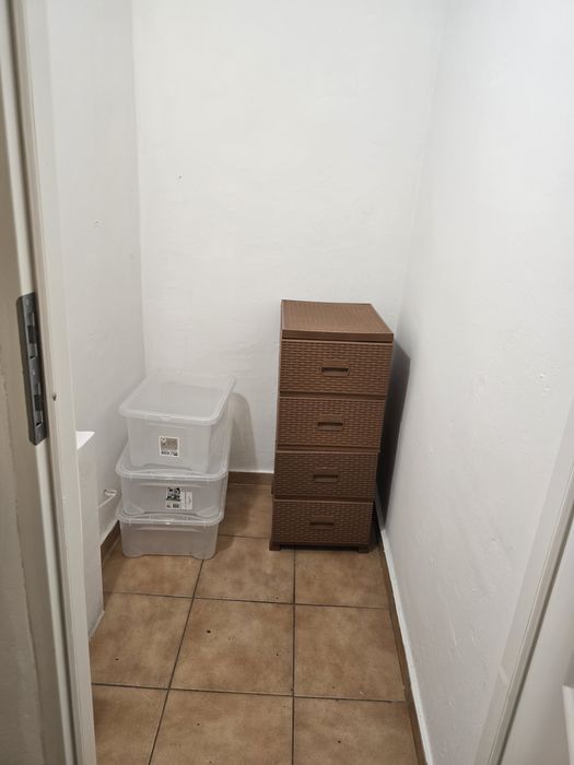 P.F. inchiriez ap 2 camere str Dunarii 65 decomandat