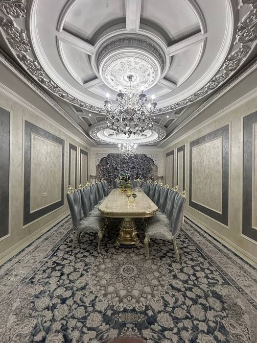 Срочно. Юнусобод Хасанбой 300.000$
3.1 sotok7
7 ta xona 
xasanboy

300