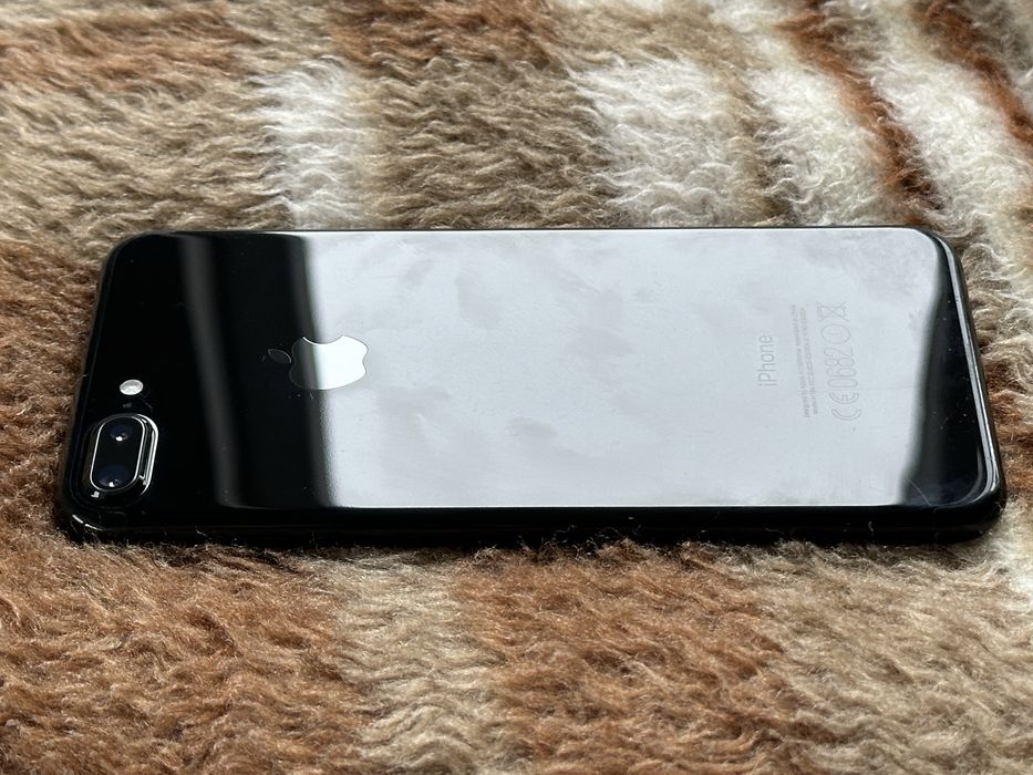 Apple iPhone 7 Plus, Jet Black, 128 GB