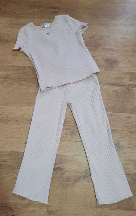 Hainute fetita ,masura 110