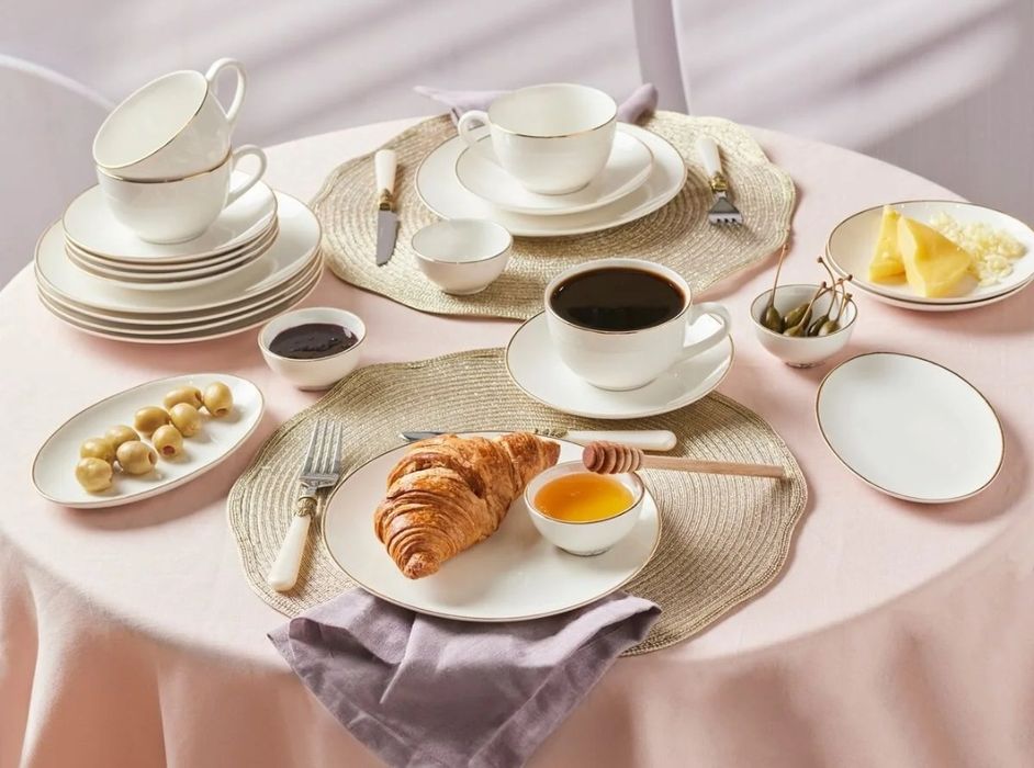 Порцеланов сервиз за хранене 26 части -Нов