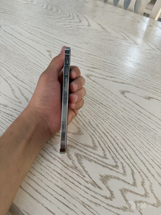Iphone 12 pro sotiladi holati yaxshi
