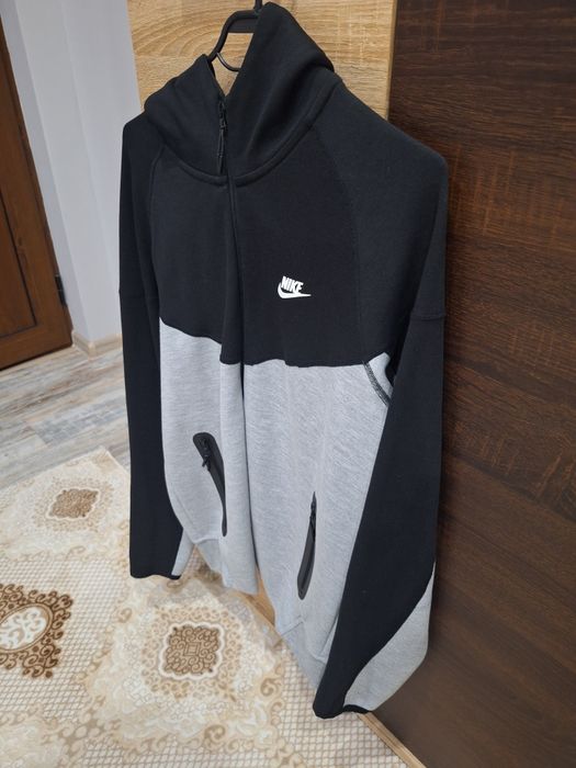 Nike Tech Fleece