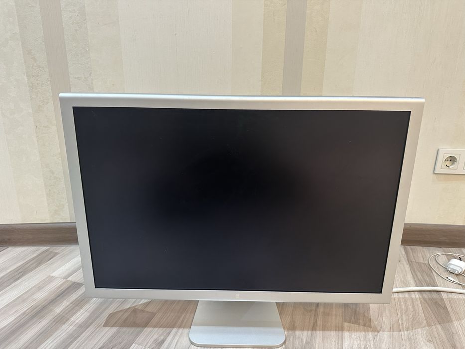 Монитор apple cinema 30