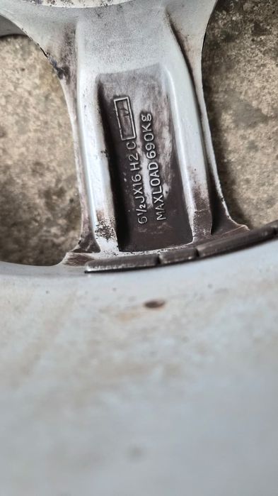 Гуми за джанти за Honda