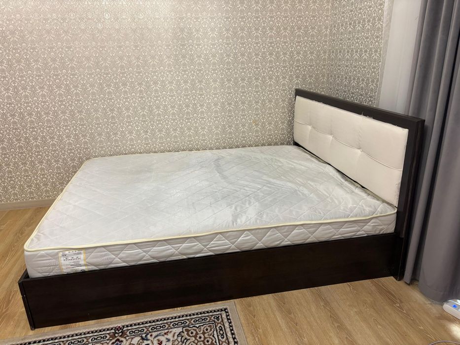 Кровать двуспальный