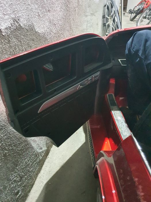 Masina electrica pentru copii