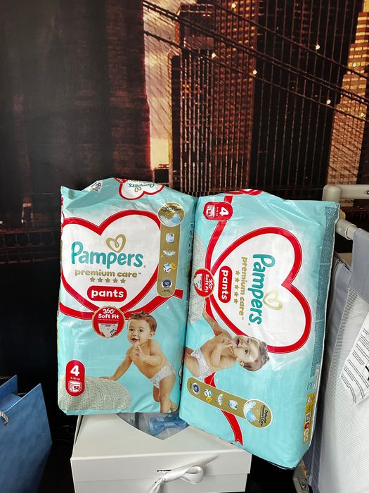 Vând scutece  pampers premium care pants nr 4