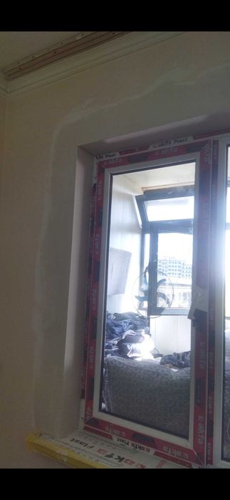 Отделка откосов после установки окон и дверей -демонтаж старых.