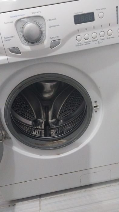 Стиральная машина. Кірмашина.