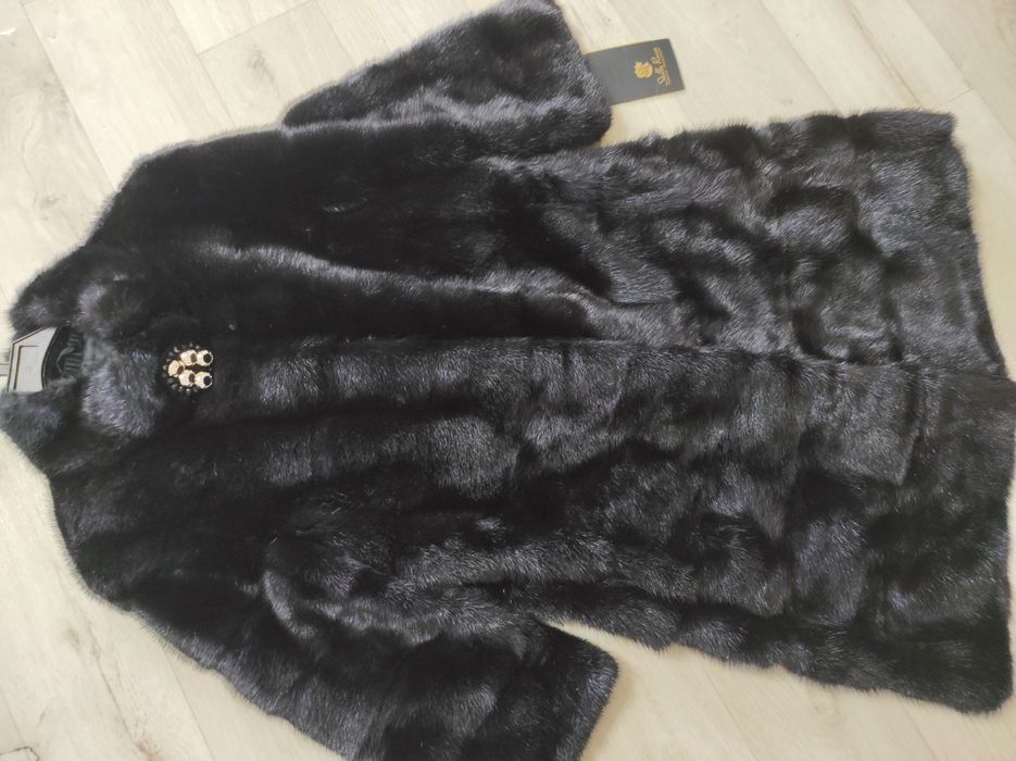 Продам норковую шубу