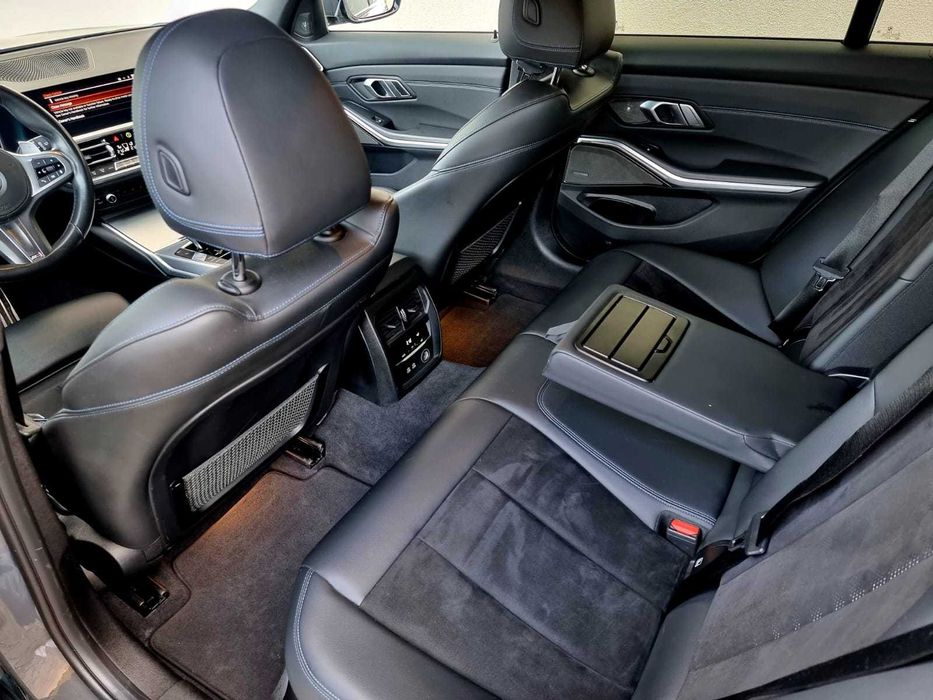 BMW Seria 3 320d Touring xDrive Aut. Edition M Sport Shadow