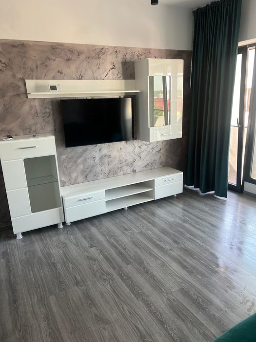 Apartament cu două camere închiriat