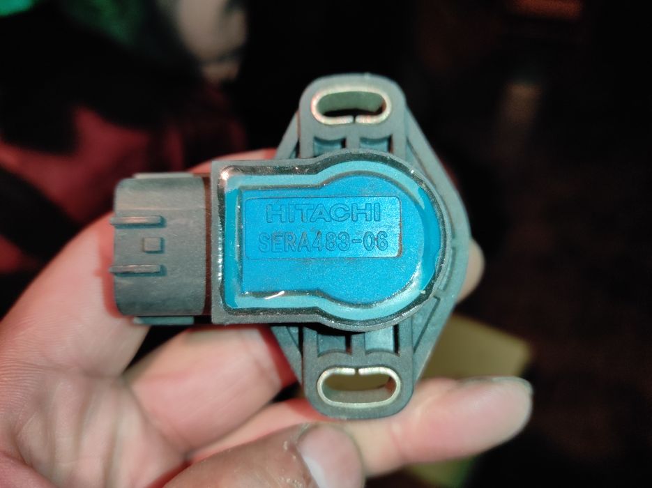 Продам датчик  дросселя