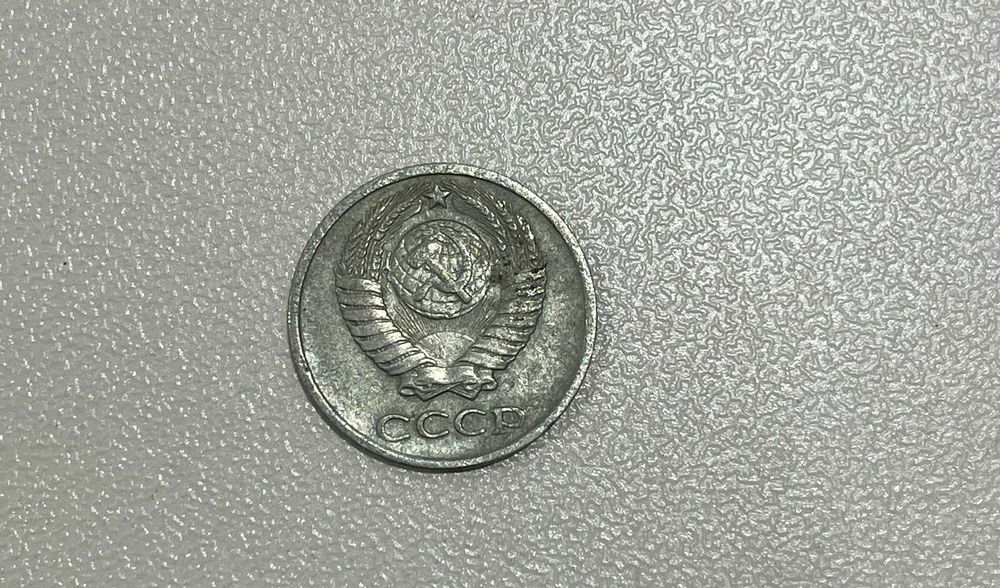 Продам монетки .