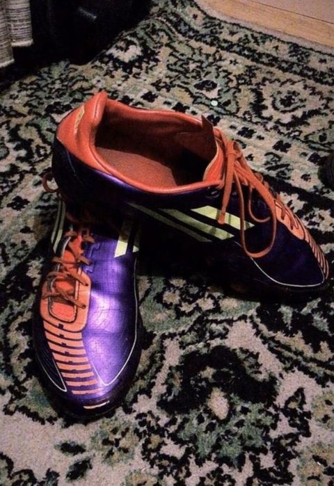 Продам бутсы adidas