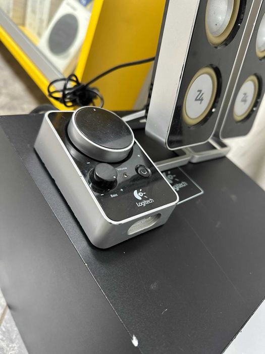Тонколони , буфер Logitech Z4 2.1 за компютър 2.1 за компютър гр. Русе ...