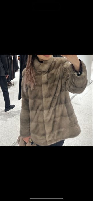 Продам норковую шубу