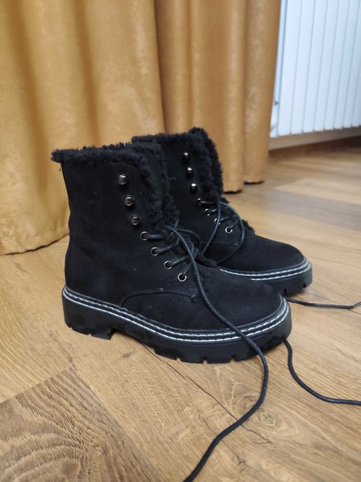 Зимни дамски боти размер 38